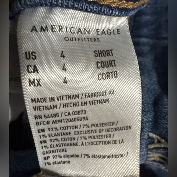 American Eagle Distressed Blue Jeans - Picture 10 of 10